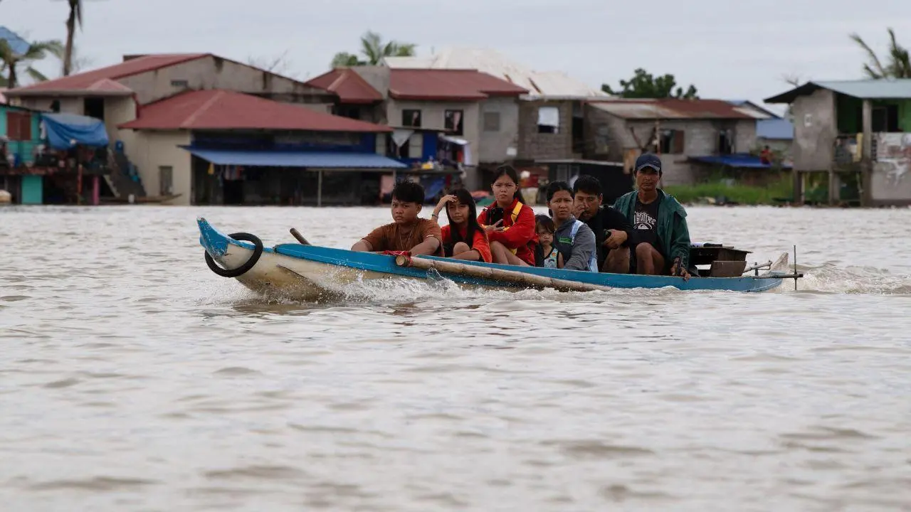IN PHOTOS: Philippines battered by typhoon; 25 dead, 278,000 evacuated this week