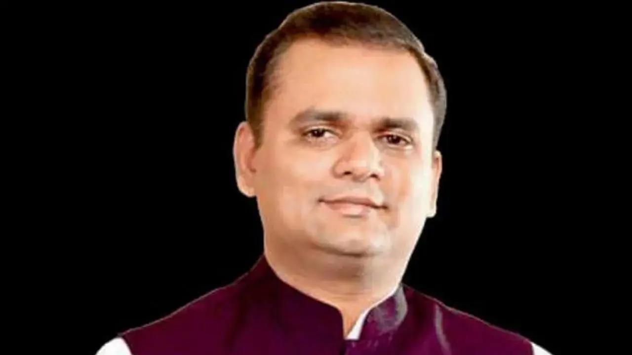 Assembly Speaker Rahul Narwekar bans entry of general visitors to Vidhan Bhavan 