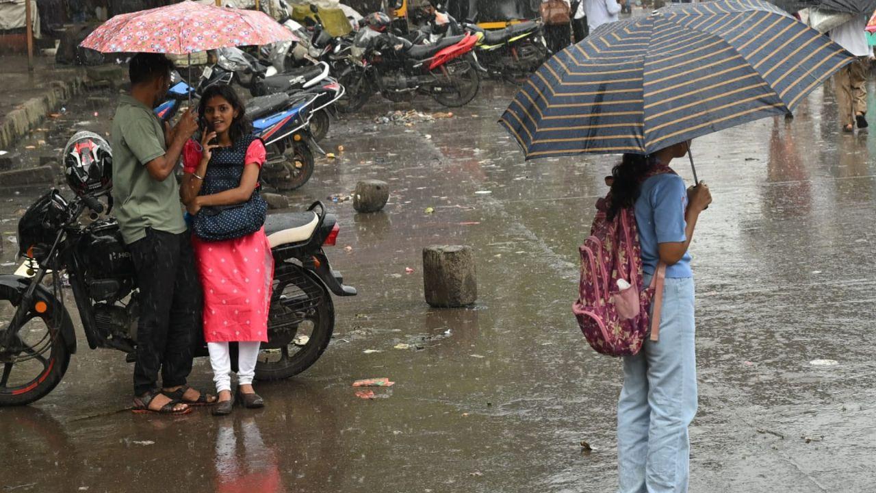 Meanwhile, several Indian states are currently experiencing deficient rainfall, as they've received between 20 percent  to 59 percent less rain than normal. These states include Arunachal Pradesh, Assam, Bihar, Delhi, Maharashtra, and Lakshadweep