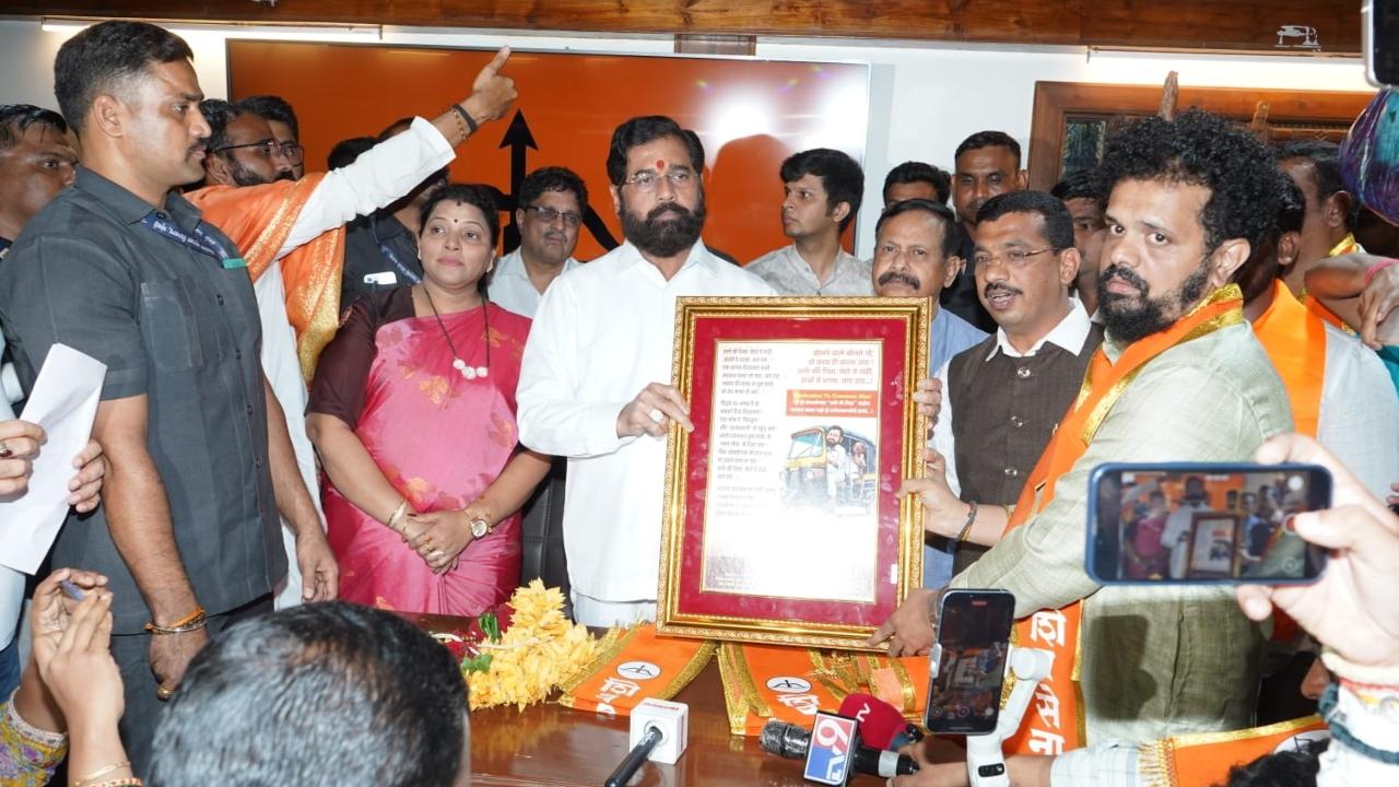 Among those who joined Shiv Sena includes Vaibhav Wagh from the Vande Mataram organisation, known for his active role in social work in Pune