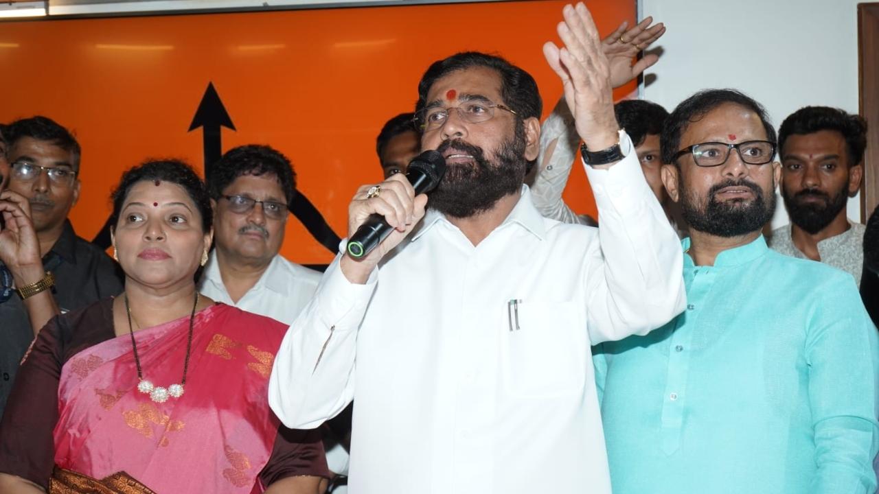 The event was also attended by Member of Parliament Naresh Mhaske