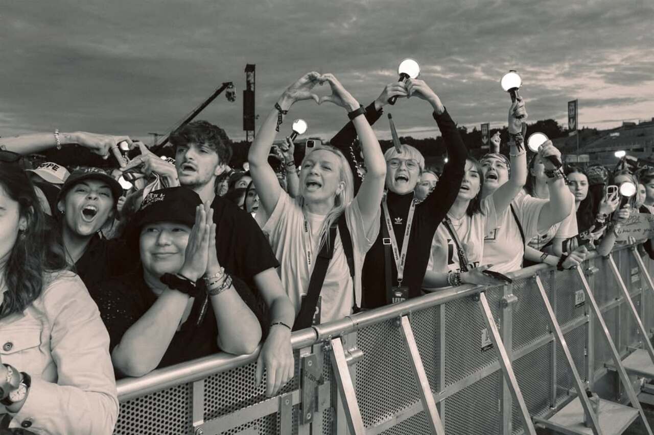 As it got darker, many were seen holding the official light stick of BTS adding shine to the show. The Army Bomb filled the air as J-Hope performed under the cloud of colourful fireworks. 
