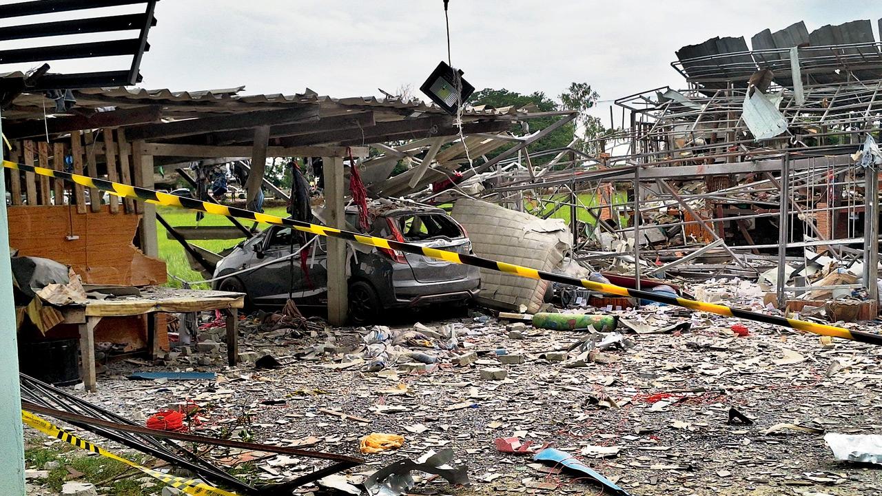 Thailand: Fireworks workshop unit explosion kill 9