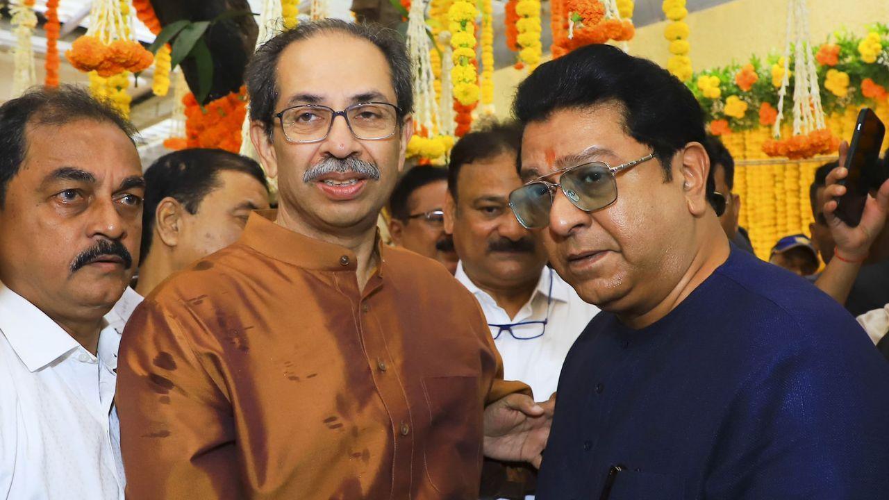 Raj Thackeray travelled from his home, Shivteerth in Dadar, to Matoshree, Uddhav Thackeray's residence in Bandra to wish his cousin 