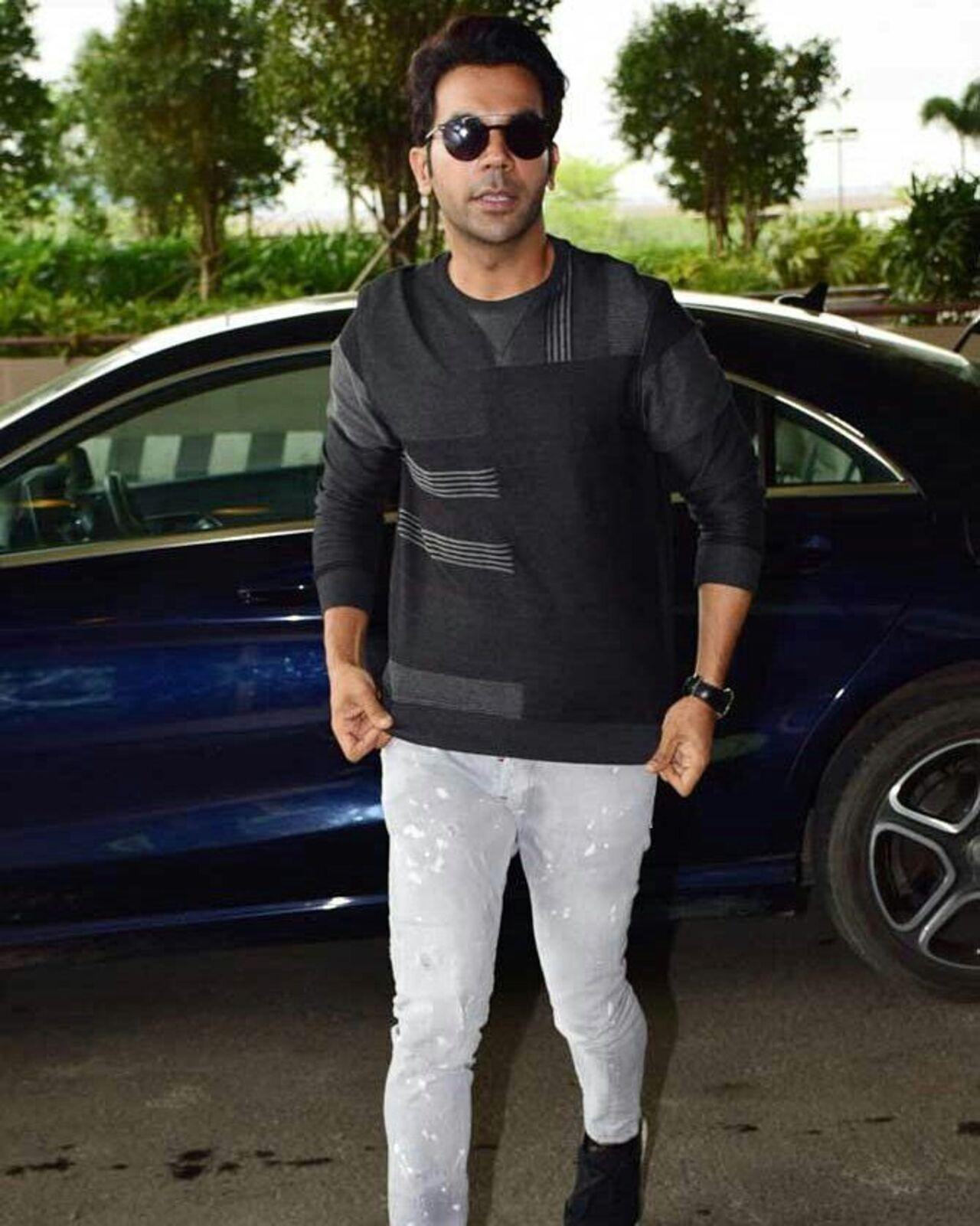Apart from these two, Rajkummar also owns a luxurious and expensive Mercedes-Benz GLS, which is worth Rs 1.19 crore.