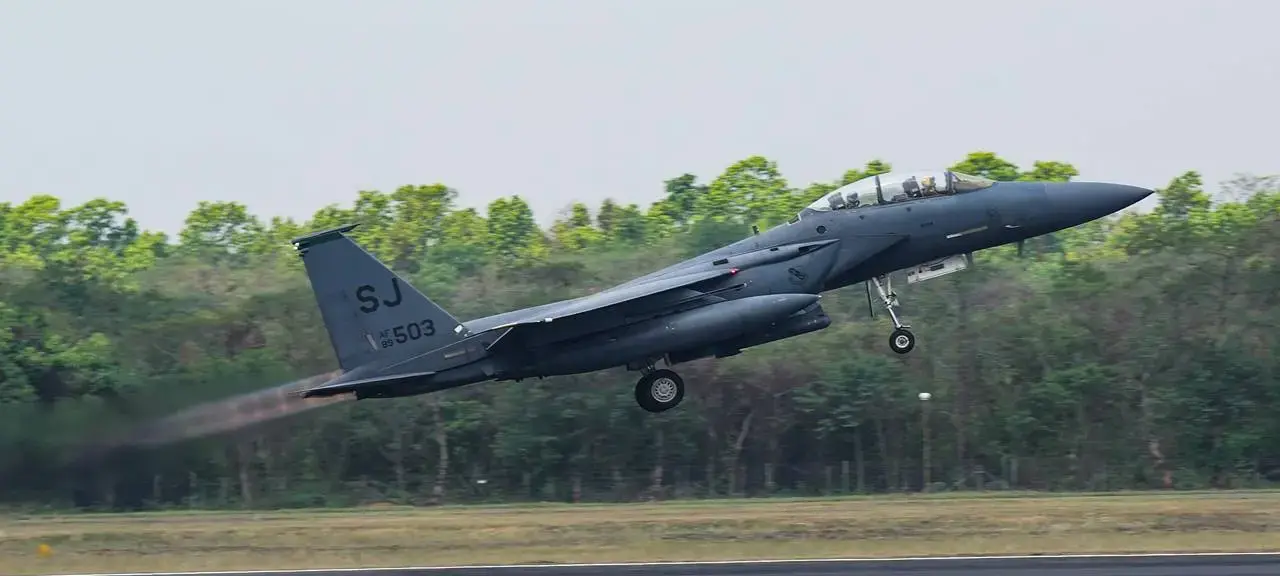 Jaguar fighter jet crashes in Rajasthan