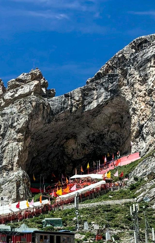 Five things to know about Amarnath cave shrine