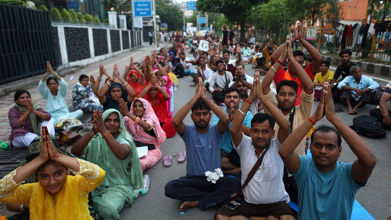 They are undertaking the yatra from the 48-km traditional Pahalgam route in the Anantnag district