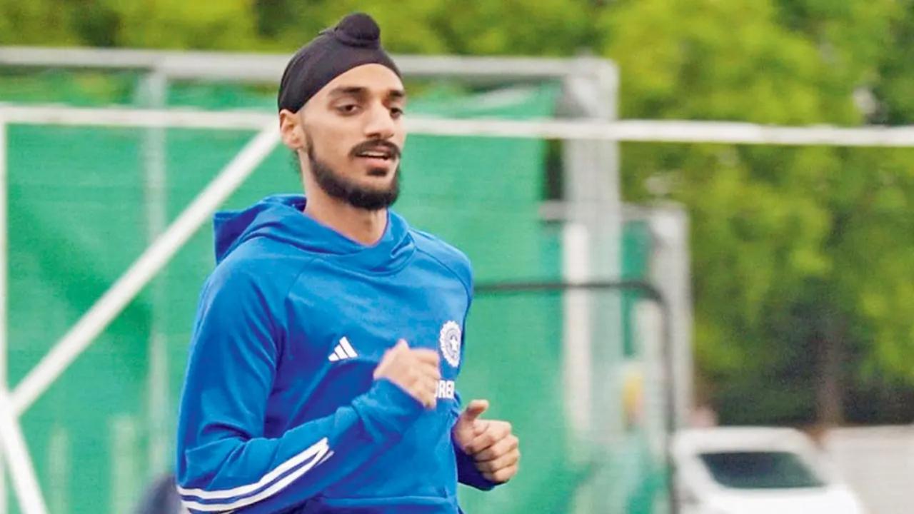 If Team India's think tank decides to provide rest to Bumrah for the second Test match, then Arshdeep Singh can possibly come in as his replacement. The 26-year-old pacer is yet to debut for India in the longest format of the game. In white-ball formats, he has emerged as an exceptional force for the 'Men in Blue' and is expected to replicate his performances in red-ball cricket as well