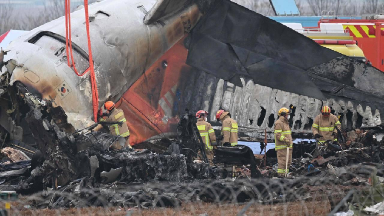 Briefing of the results of the investigation was abruptly canceled following strong protests from the victims' families, who had been informed of the results earlier that day (PIC/ AFP)
