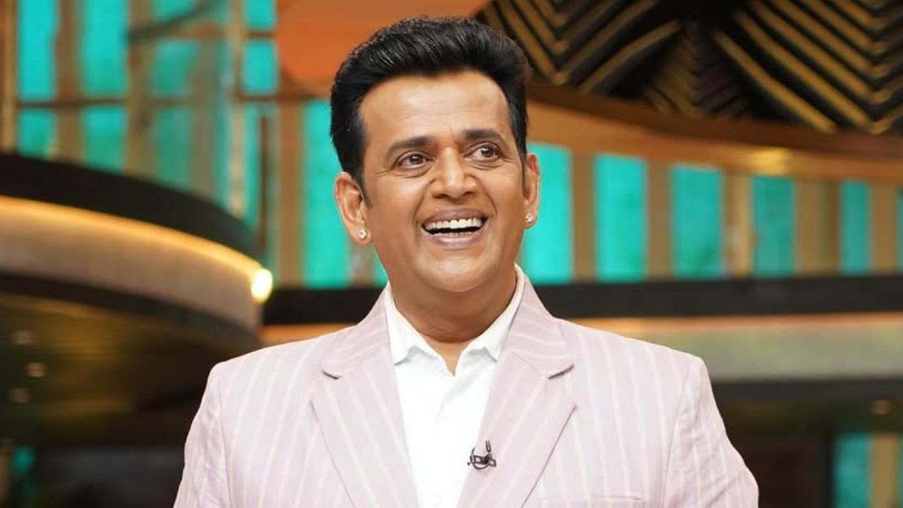 Ravi Kishan reveals he touches his wife`s feet every night, Ajay Devgn jokes