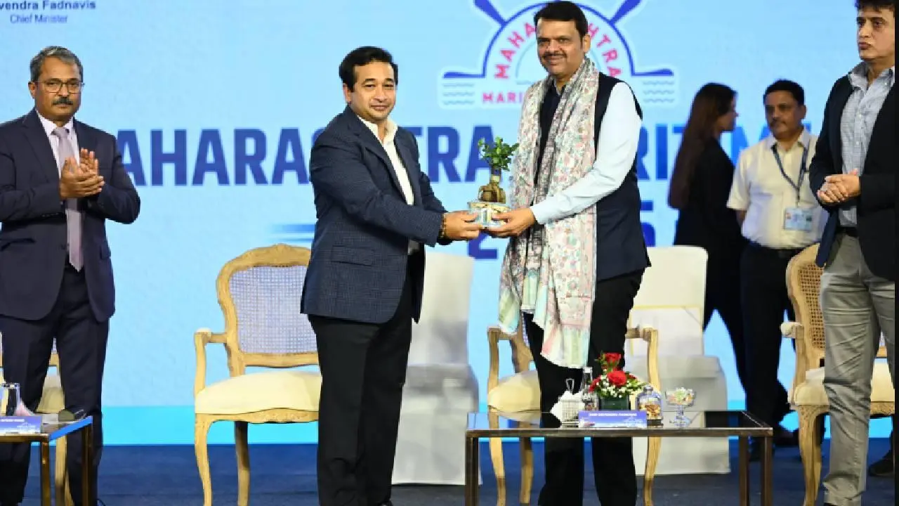 CM Fadnavis inaugurates Maharashtra Maritime Summit 2025 to boost port sector