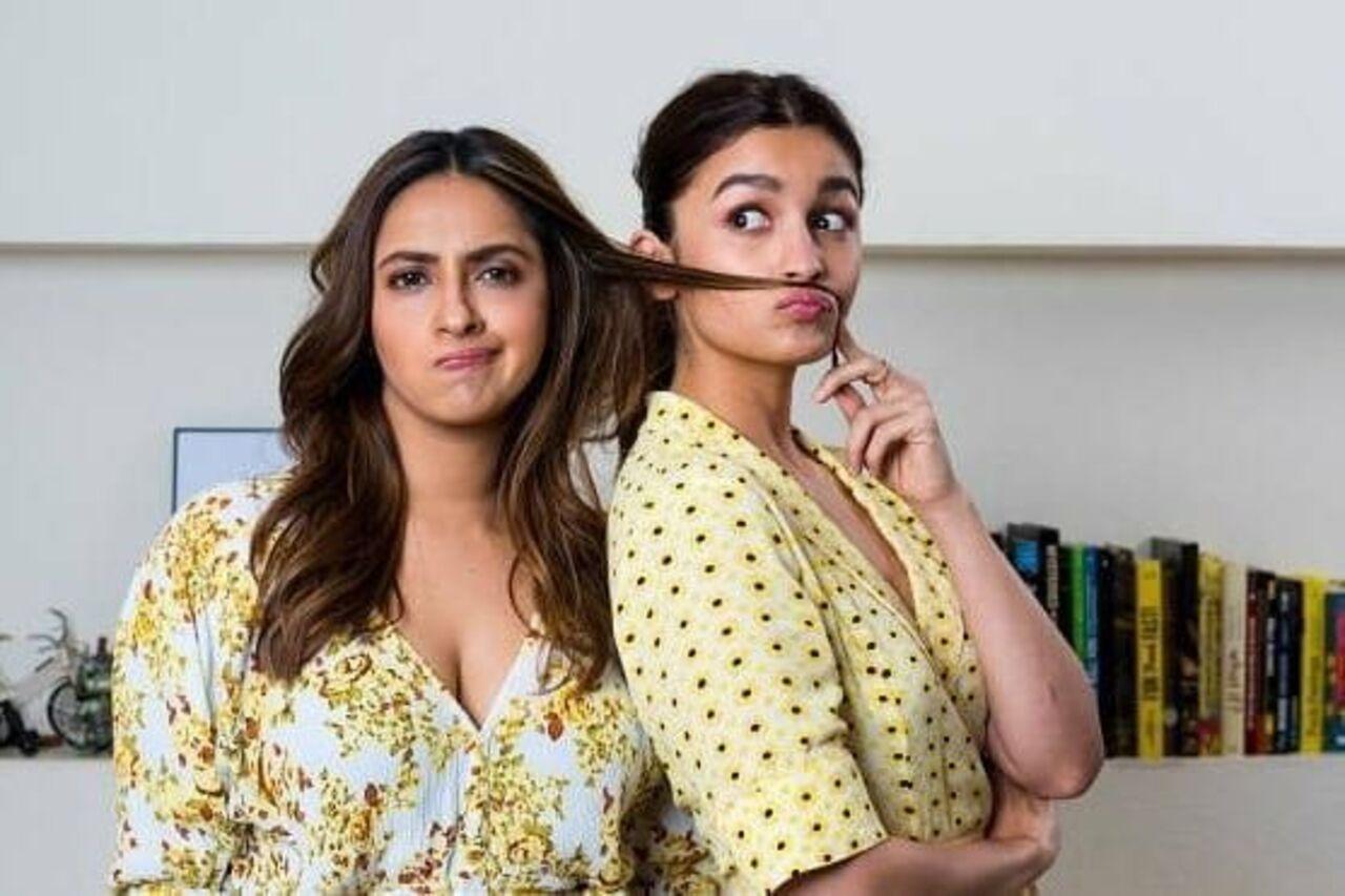 Alia Bhatt, is known to be best friends with Akanksha Ranjan since they were kids. Their pictures together have given us some major #womance goals. Alia also turned bridesmaid for Akanksha's wedding, showing their strong bond