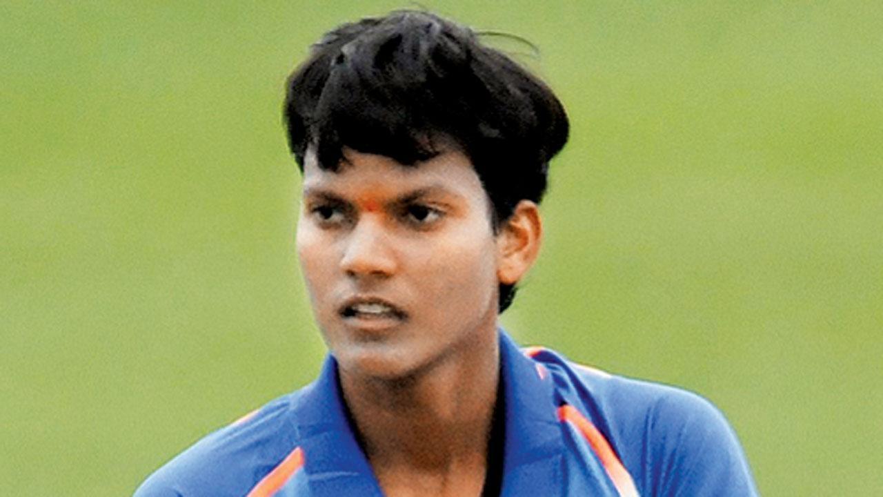 Deepti, Sneh shine as India beats England by four wickets in 1st ODI