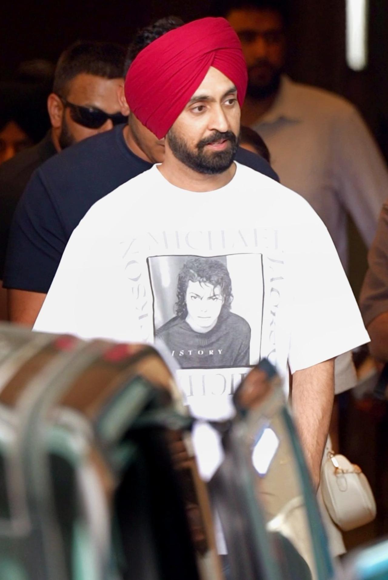 Singer-actor Diljit Dosanjh made his first public appearance on Monday at the Kalina airport, following the controversy surrounding his film Sardaar Ji 3. The Udta Punjab actor was spotted flashing a smile.