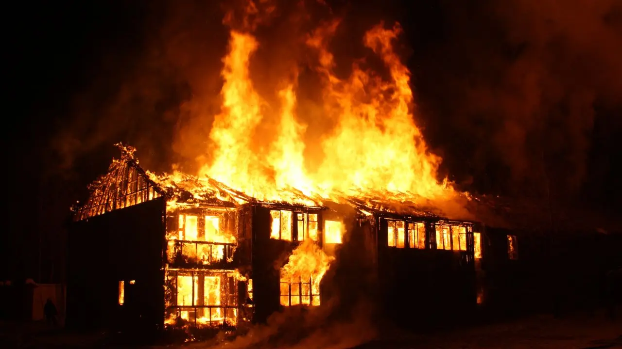 Miscreants set ablaze school building in Arunachal's West Siang