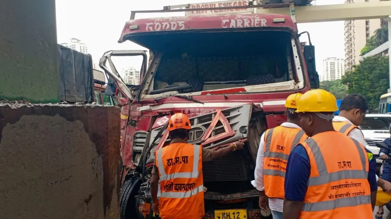 IN PHOTOS: Gas tanker rams into pillar of metro bridge in Thane