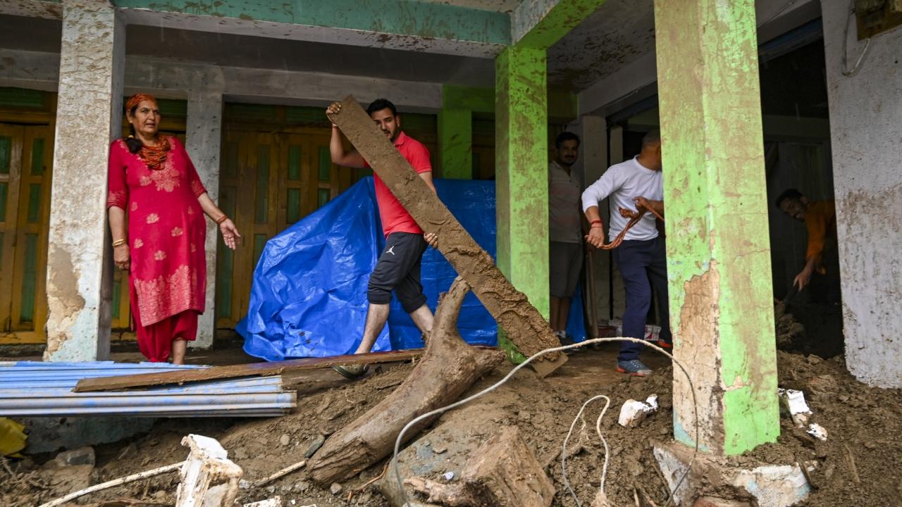 Meanwhile, the Met office has issued an 'orange' alert for heavy to very heavy rainfall in three districts of Himachal Pradesh on Monday and Tuesday