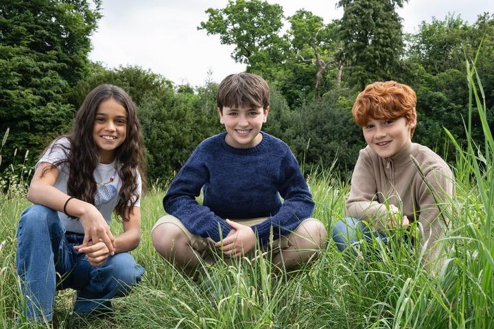 Back in May, the makers announced the lead trio, Dominic McLaughlin as Harry Potter, Arabella Stanton as Hermione Granger, and Alastair Stout as Ron Weasley in the Harry Potter series.