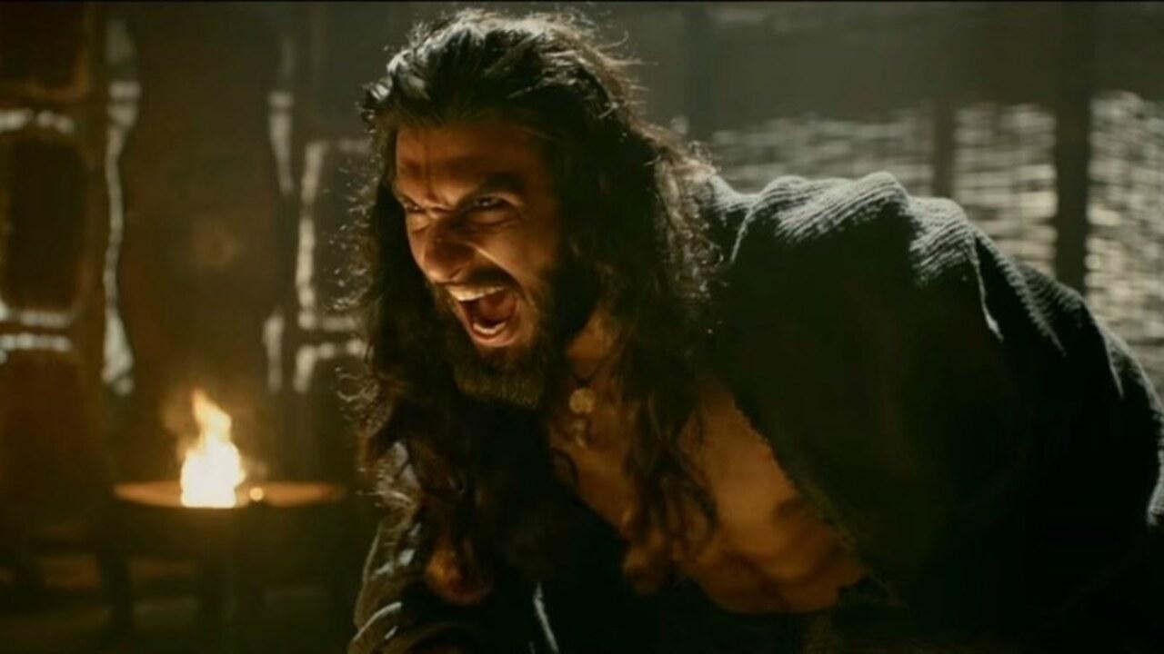 Alauddin Khilji - Padmaavat (2018)
Ranveer’s portrayal of Alauddin Khilji was fearless, ferocious, and unforgettable. He dived deep into the madness and menace of the character, delivering a performance so magnetic that it stole every scene he was in