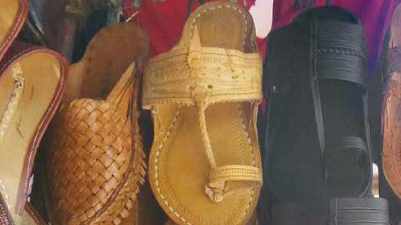 Kolhapuri chappal row: Experts from Prada visit Kolhapur, interact with artisans