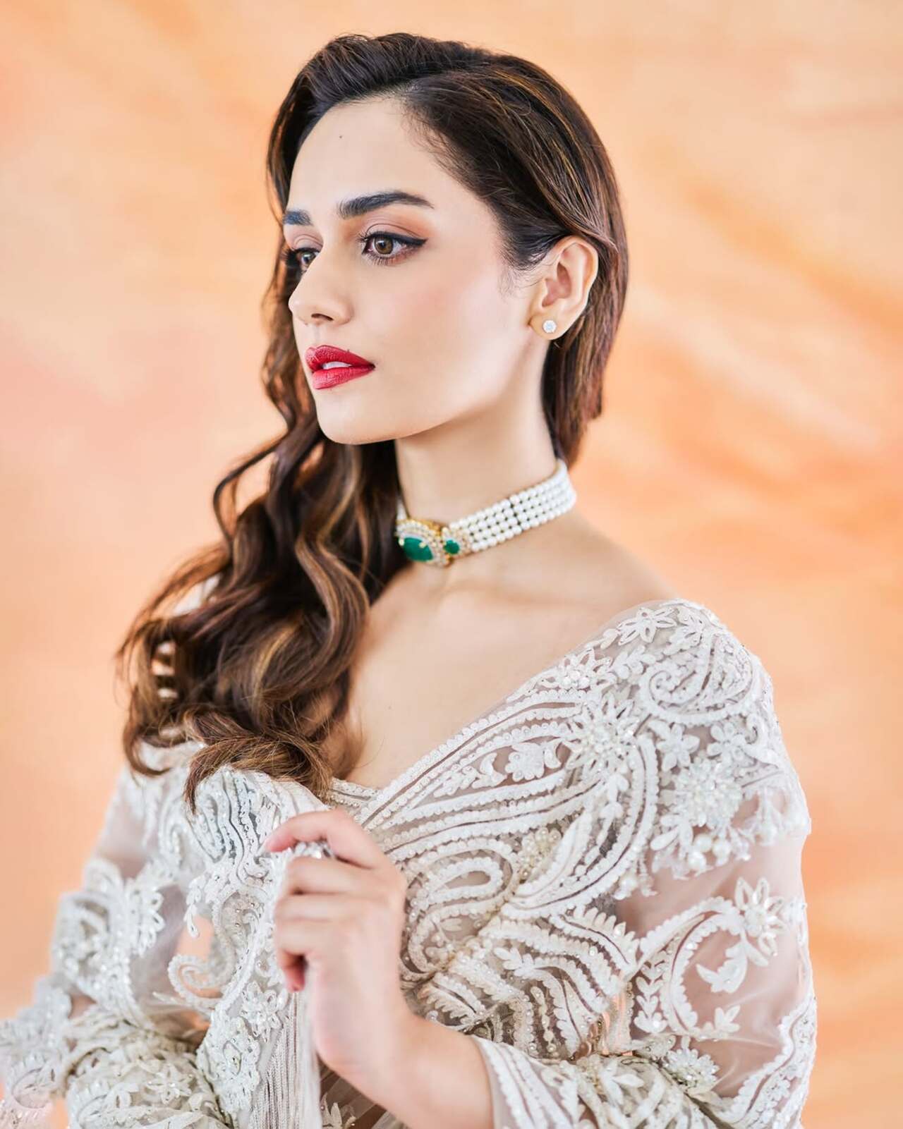 As she striked poses, it looked like she is enjoying every bit of promotions and her looks.