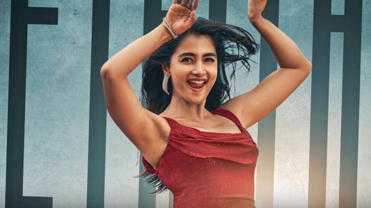 Pooja Hegde sizzles Monica from Rajinikanth's Coolie
