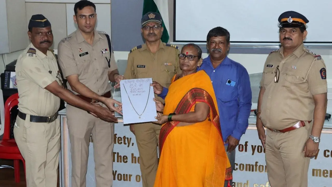 IN PHOTOS: Mumbai Police returns items worth Rs 1.54 crore to 227 owners