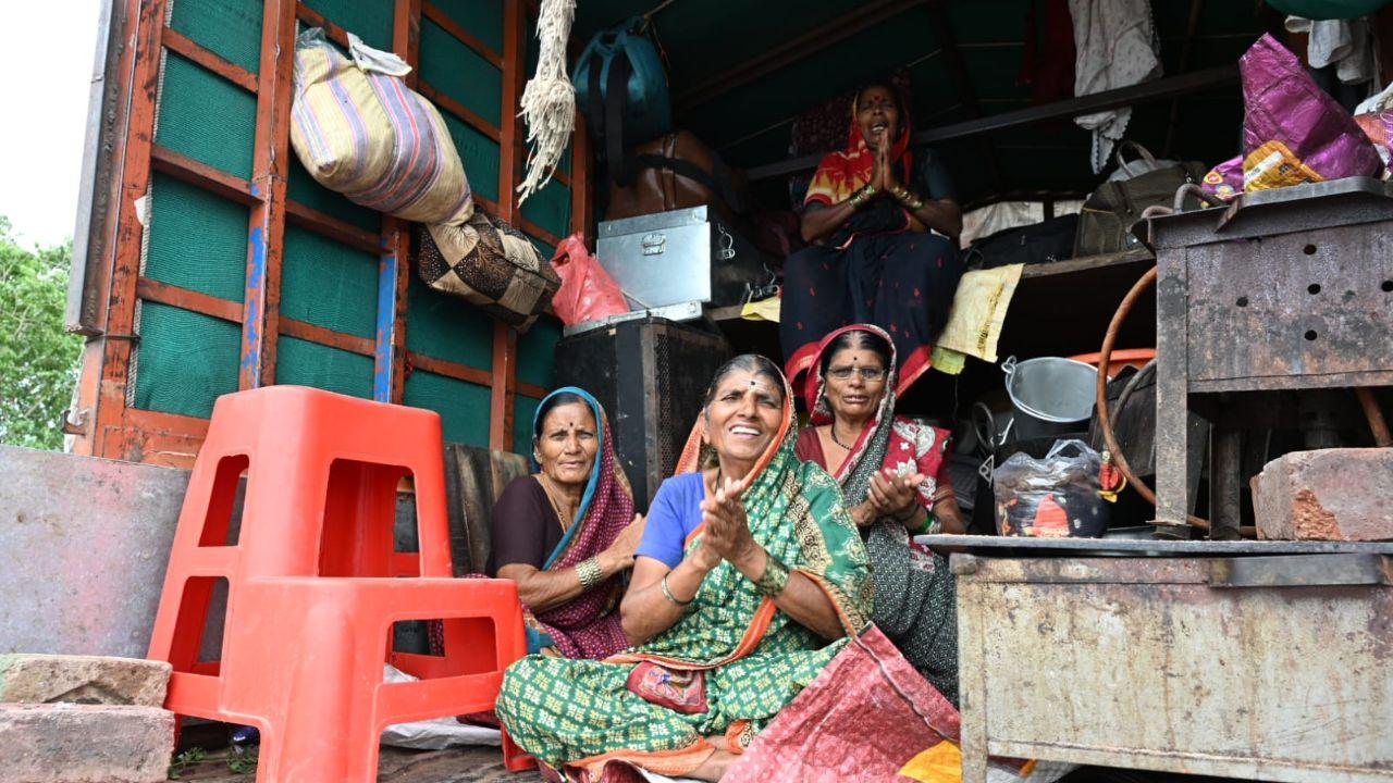 In earlier times, Vitthal devotees would travel to Pandharpur with their families