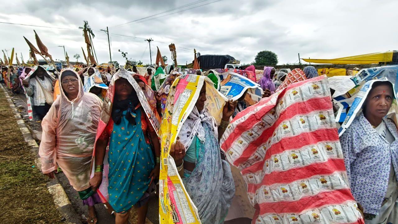 The Warkari tradition is a devotional sect within the Bhakti spiritual movement of Hinduism, primarily rooted in the Indian state of Maharashtra