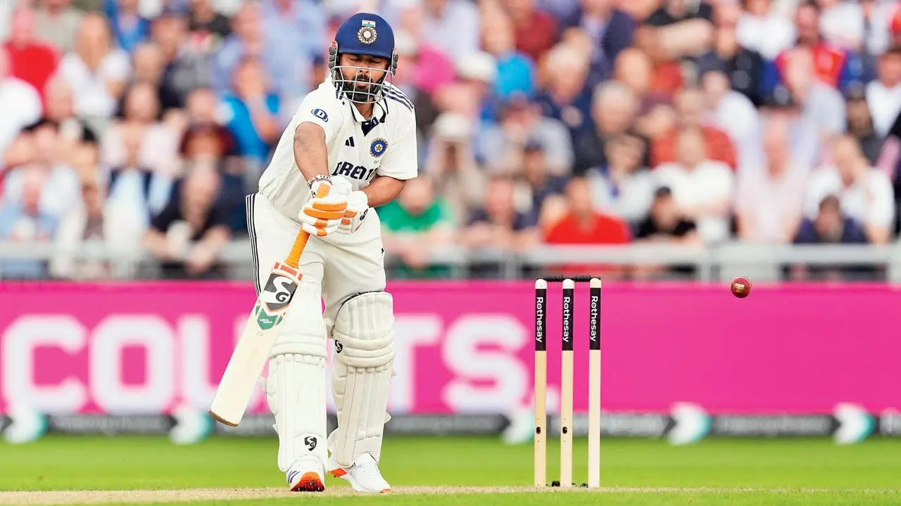 Ind vs Eng 4th Test: Despite a broken foot, Pant scores 54 runs for India