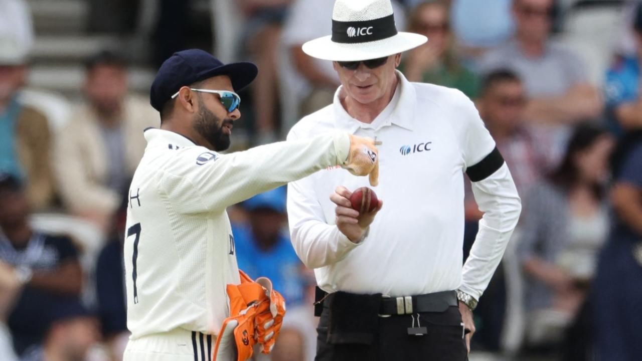 Pant stayed away from batting or keeping drills, instead opting for light training. There was no taping on his finger, but it's understood that the pain from impact still lingers. Ten Doeschate sounded hopeful, 