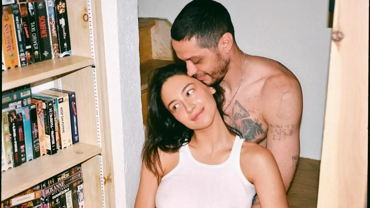 'Everyone knows we had sex': Pete Davidson and Elsie Hewitt announce pregnancy