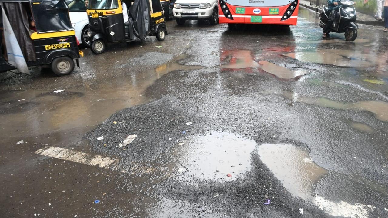 Many vehicles were seen slowing down to minimise damage to their vehicle