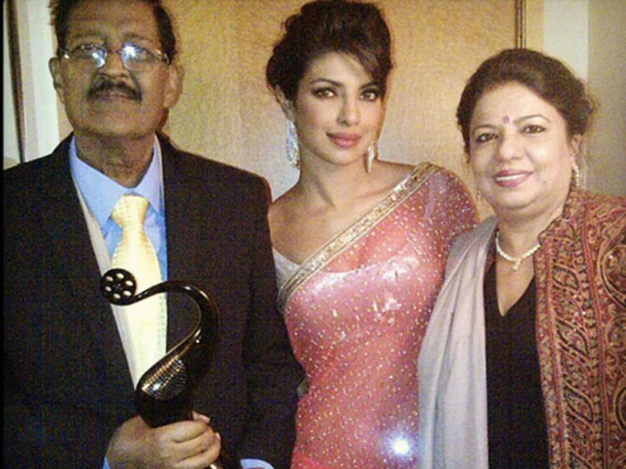 Desi girl Priyanka Chopra was born to doctors Ashok and Madhu Chopra, both of whom served as doctors in the Indian Army. 