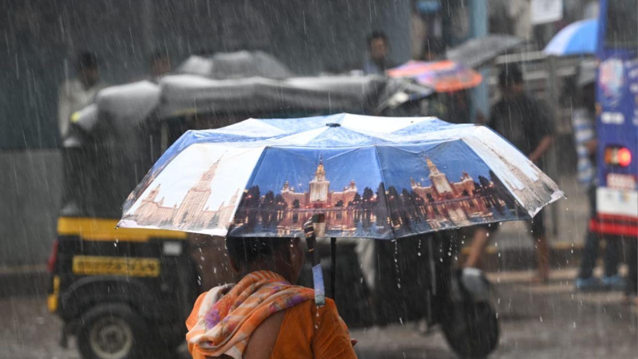 The forecast for the next 48 hours remains consistent, with cloudy skies and moderate to heavy showers expected to continue across the city and suburbs. PIC/ SATEJ SHINDE