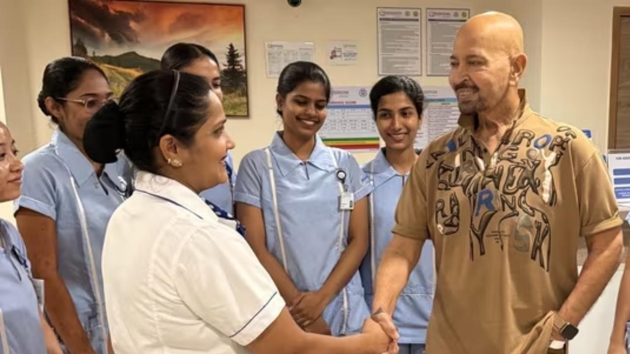 Hrithik Roshan shares dad Rakesh Roshan's first post after angioplasty; reveals 'carotid arteries to the brain were above 75% blocked'