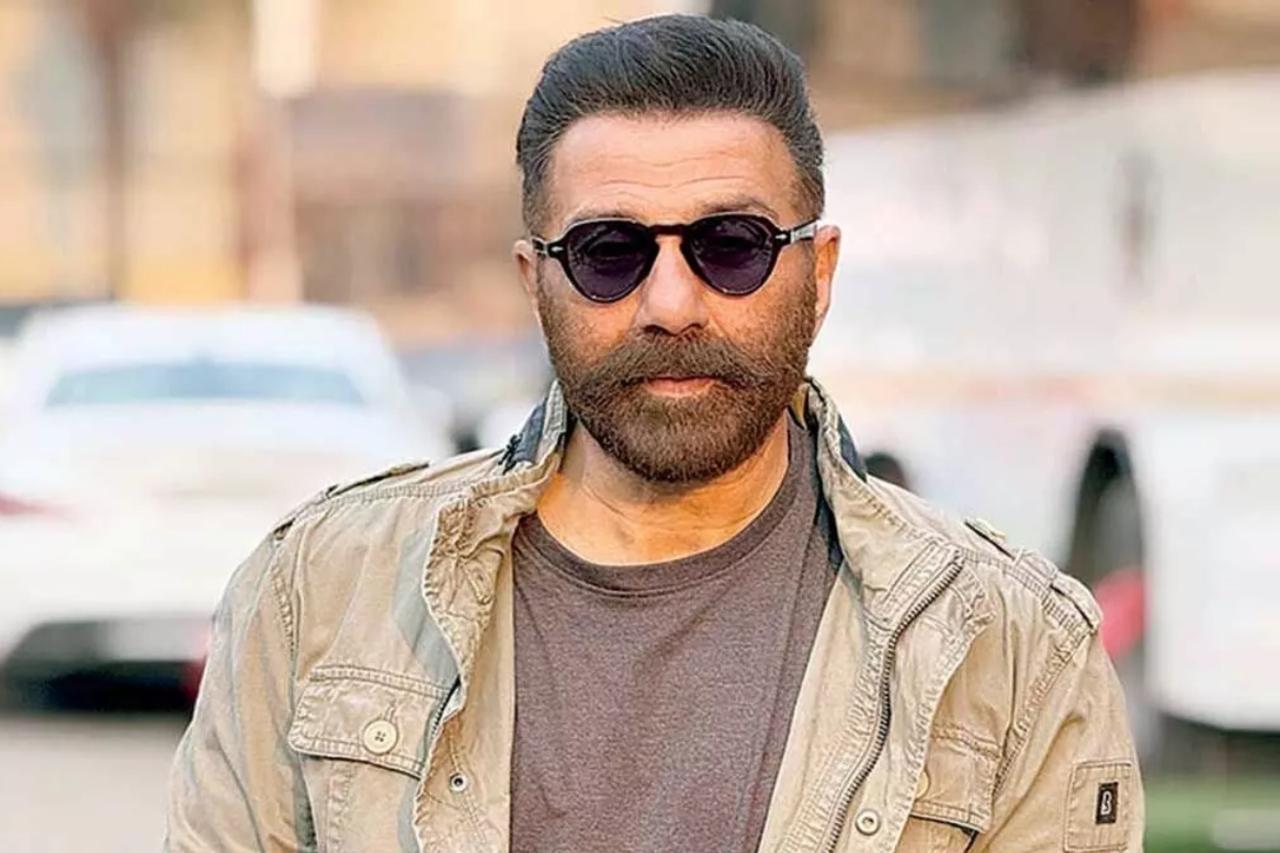 Sunny Deol as Lord Hanuman
Sunny Deol steps into the role of Hanuman, the mighty vanara devotee of Ram. Known for his unmatched strength, loyalty, and wisdom, Hanuman plays a crucial part in locating Sita and aiding Ram’s victory over Ravan