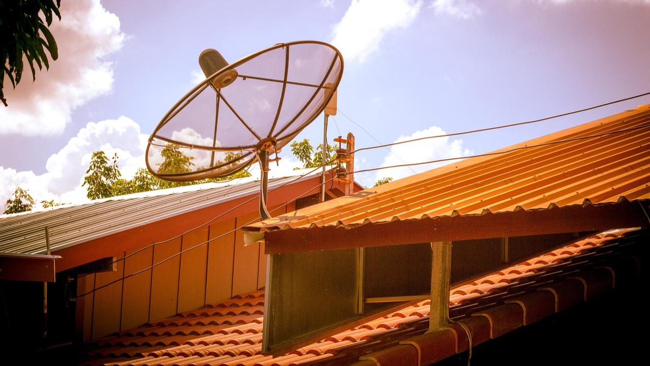 Pakistan looks to formulate stricter regulations for foreign satellite operators