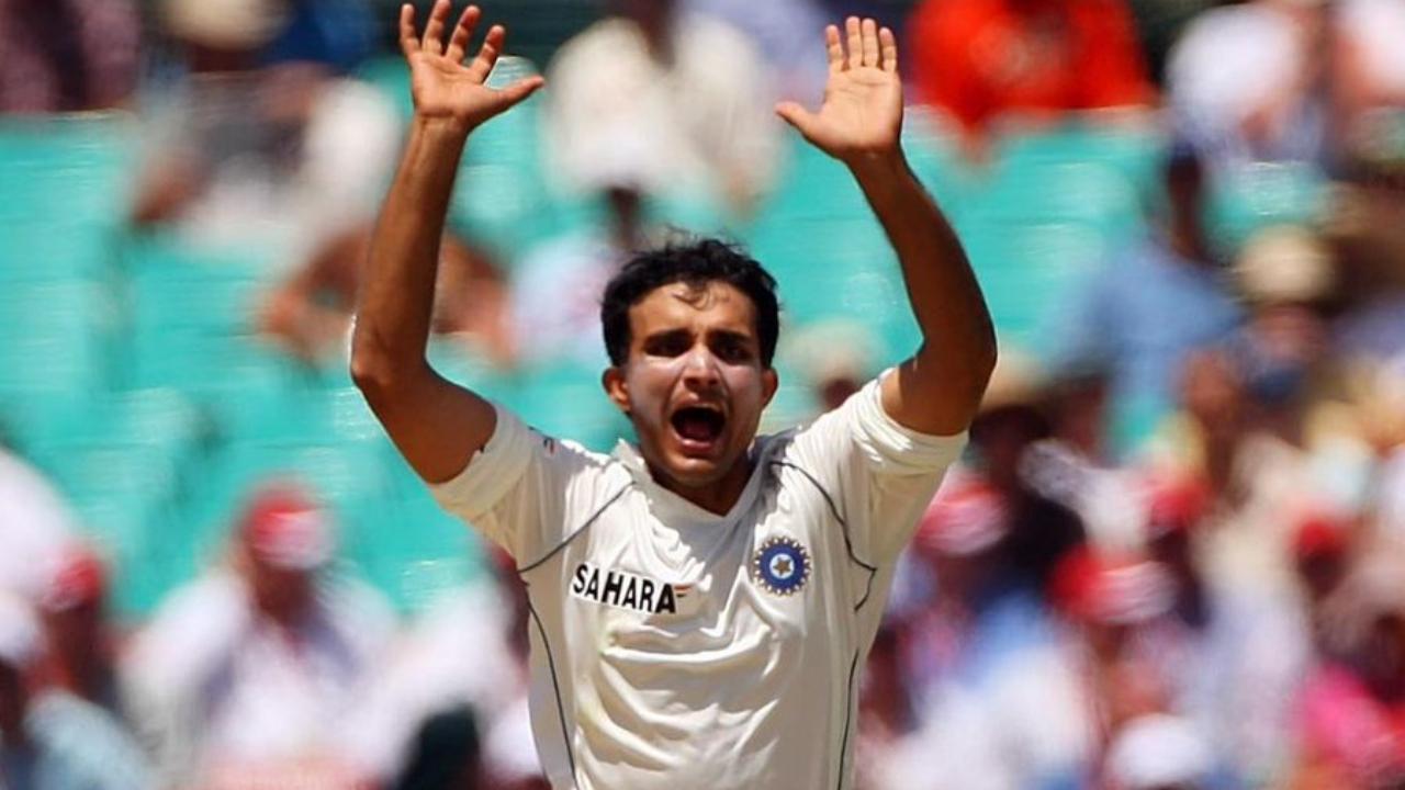 Sourav Ganguly, during his time, led Team India from the front. With an elegant cover drive, the former Indian captain established his name as one of the most successful left-handed batsmen in Indian cricket history