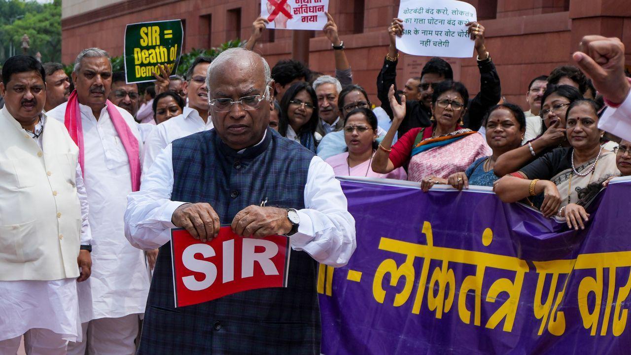 IN PHOTOS: India bloc protests in Parliament over Bihar voter roll revision