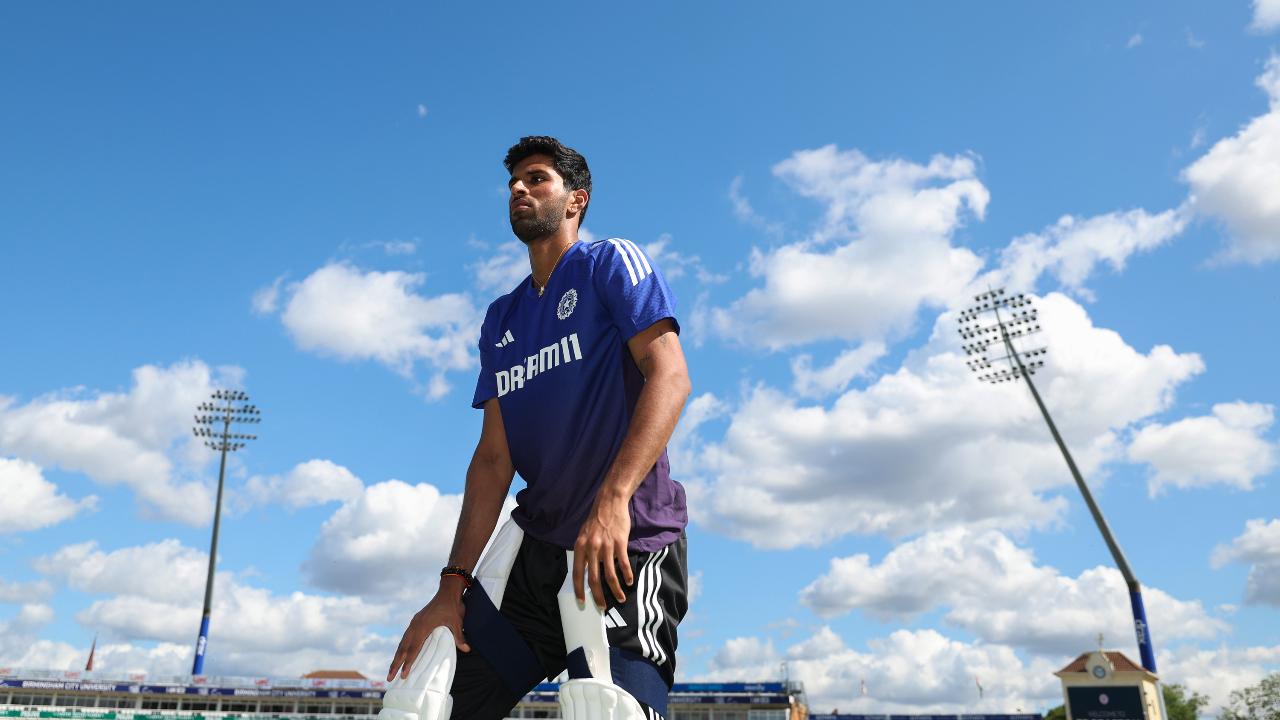 Later, after Jadeja's departure, Gill was shouldered by Washington Sundar as the duo piled up 144 runs in the match. Facing 103 balls, Sundar accumulated 42 runs, which was laced with three boundaries and a maximum