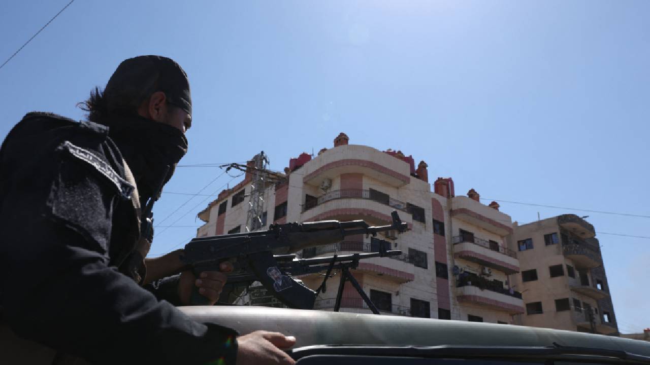 Tensions grew between Druze fighters and government forces, resulting in recent violence that sparked fears of rising sectarian conflict, especially after earlier attacks killed hundreds of people.