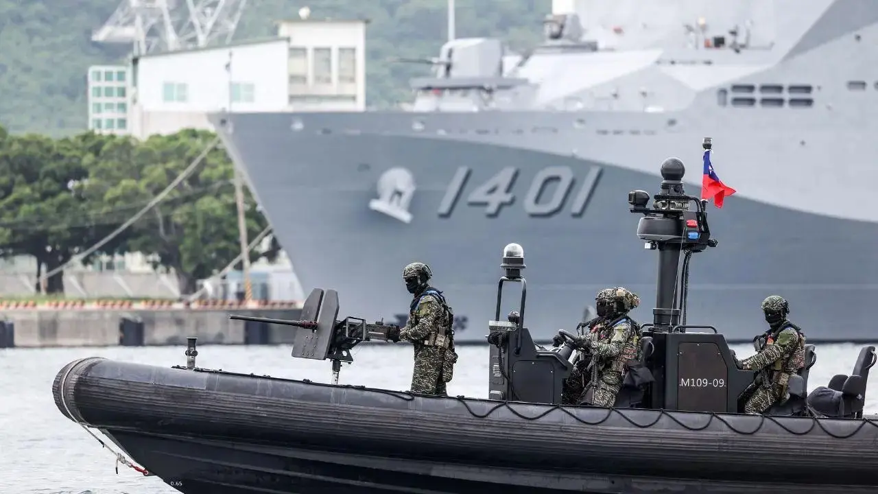 Taiwan tracks Chinese military presence near territorial waters