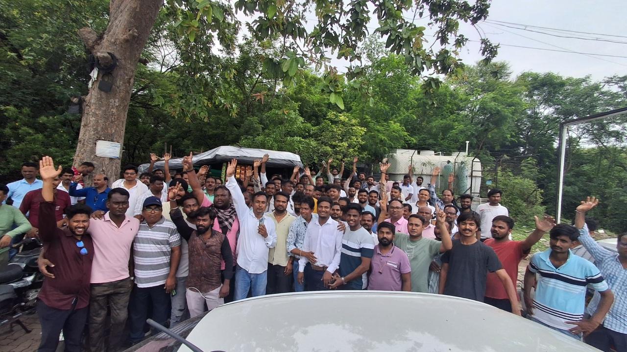 Ola, Uber drivers intensify their protest as 46-year-old dies by suicide