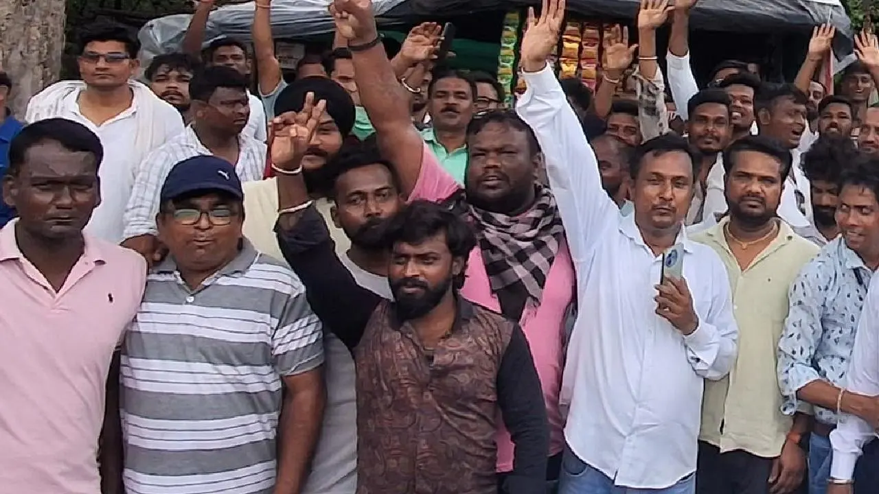 IN PHOTOS: Ola, Uber drivers protest in Mumbai