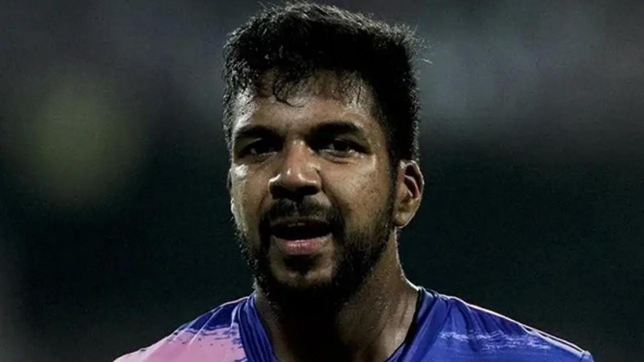 Bumrah's inclusion might put England batters on edge, believes Varun Aaron