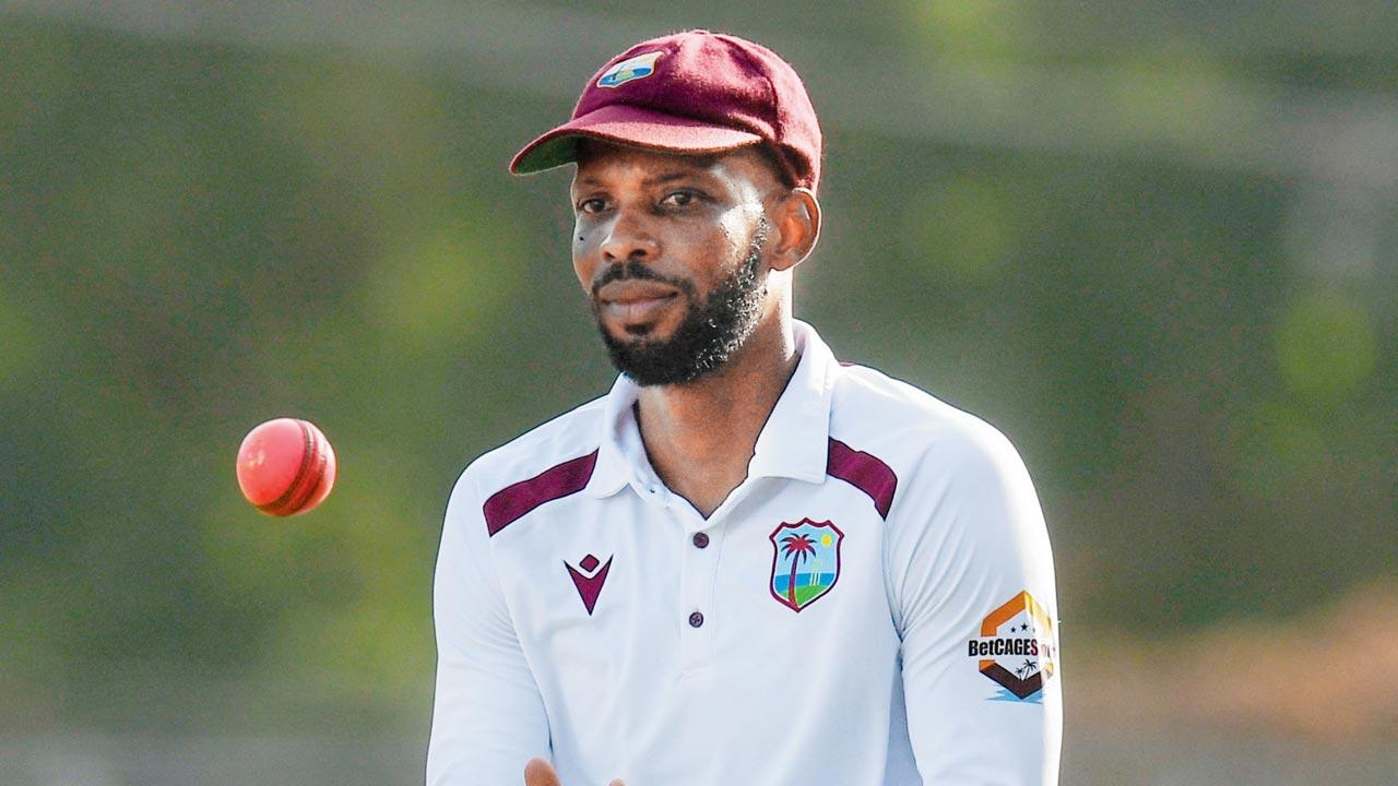 CWI call upon Lara, Lloyd, Viv for help after 27 all out mess
