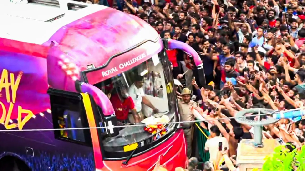 RCB's victory parade in Bangalore turned into stampede; leaves 11 dead