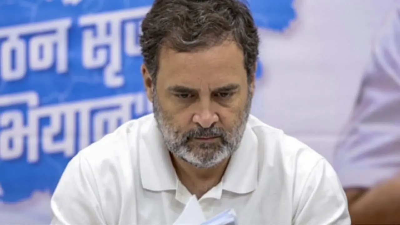 Bhopal: Rahul Gandhi holds key meeting with senior congress leaders